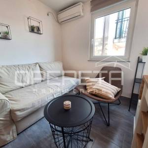 TRIBUNJ poluotok, dvoetažni stan 45 m² 