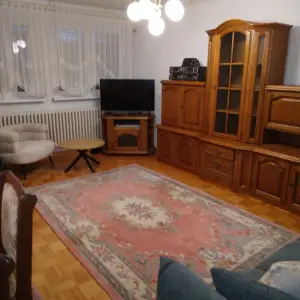 Trosoban stan na Sjenjaku,TOP LOKACIJA, gradsko grijanje