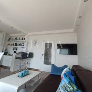 Trosobni stan s panoramskim pogledom