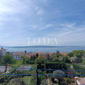 Trosobni stan s panoramskim pogledom