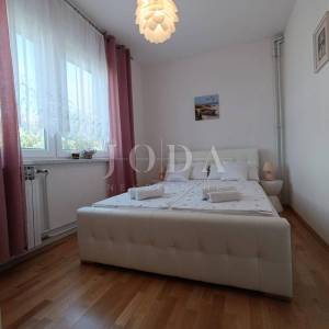 Trosobni stan s panoramskim pogledom
