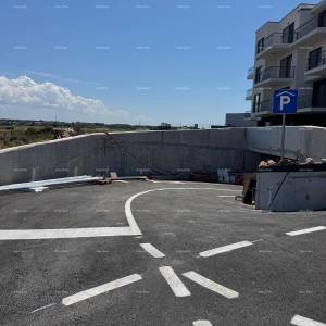 UMAG – Novogradnja! Stan s vrtom i terasom u modernom stambenom kompleksu, 0-22