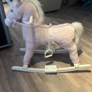 Unicorn za ljuljanje - rozi
