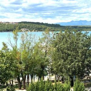 Uvala Soline – prvi red do mora, dvosobni apartman s pogledom na more!