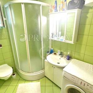 Uvala Soline – prvi red do mora, dvosobni apartman s pogledom na more!