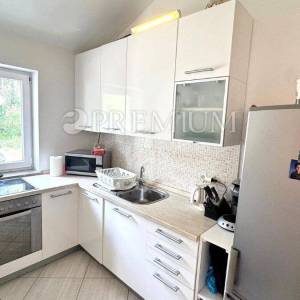Uvala Soline – prvi red do mora, dvosobni apartman s pogledom na more!