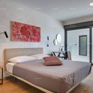 Vila sa 7 spavaćih soba! Bazen, sauna! Blizina grada fAŽANE.