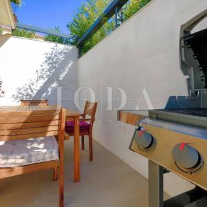 Villa s bazenom i pogledom na more