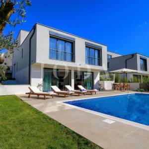 Villa s bazenom i pogledom na more