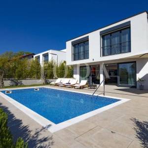 Villa s bazenom i pogledom na more