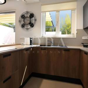 Villa s bazenom i pogledom na more