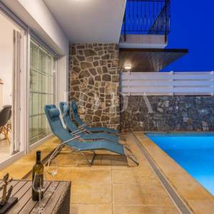 Villa s bazenom i pogledom na more - otok Krk