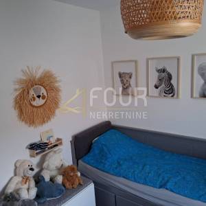 Viškovo, 93.95m2, dvoetažni 3s+db, lođa