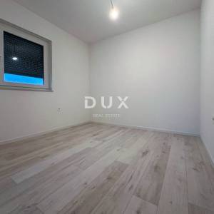 VIŠKOVO, CENTAR - 2S+DB u novogradnji s terasom i okućnicom od 180m2