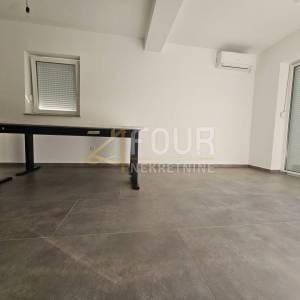 Viškovo - okolica, 49.58m2, 1s+db, terasa, okućnica 114.29m2
