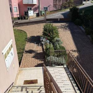 Viškovo prostrani dvoetažni stan na odličnoj lokaciji
