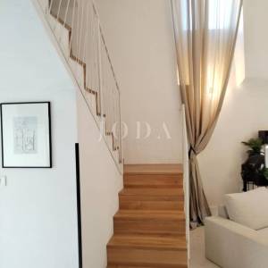 Vodnjan, prekrasna, dizajnerski renovirana kamena kuća 