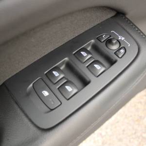 Volvo V60 2.0D B4 AUTOMATIK *LED, NAVIGACIJA, KAMERA*