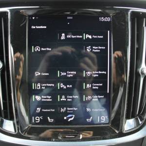 Volvo V60 D3 AUTOMATIK R-Design *LED, NAVIGACIJA, KAMERA*