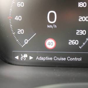 Volvo V60 D3 AUTOMATIK R-Design *LED, NAVIGACIJA, KAMERA*