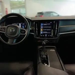 Volvo V90 2.0 D4 CROSS COUNTRY
