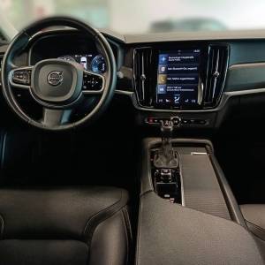 Volvo V90 2.0 D4 CROSS COUNTRY