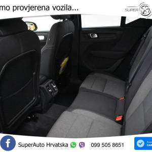 Volvo XC40 2.0 B3 Aut. Core 163 KS, LED+KAM+GR SJED+VIRT+ASIST