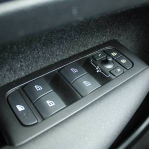 Volvo Xc40 ELECTRIC R-Design AUTOMATIK *LED, NAVIGACIJA*