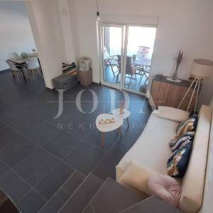 Vrbnik - nova kuća s predivnim pogledom