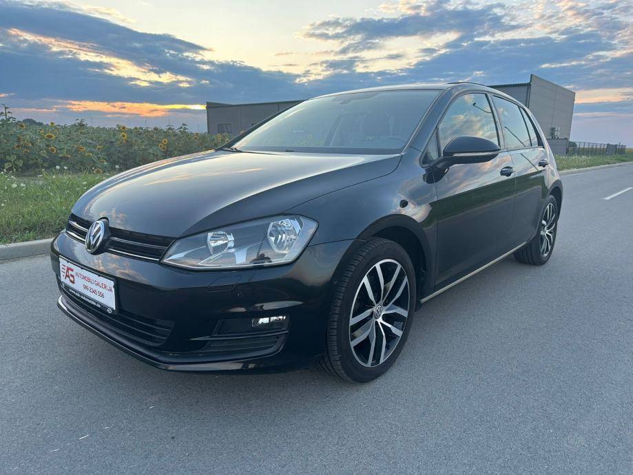 VW Golf 7 2,0 TDI BMT PANORAMA, NAVI, ALU