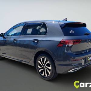 VW Golf 8 2.0 BMT LIFE