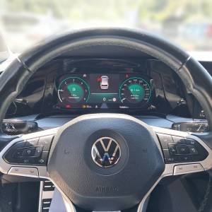 VW Golf 8 2.0 BMT LIFE