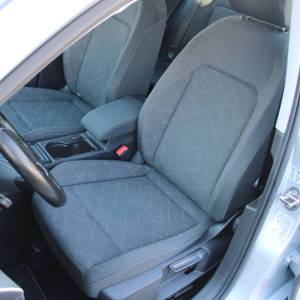 VW Golf VIII 2.0 TDi *LED, NAVIGACIJA, KAMERA*