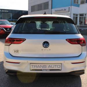 VW Golf VIII 2.0 TDi *LED, NAVIGACIJA, KAMERA*