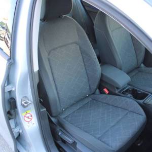 VW Golf VIII 2.0 TDi *LED, NAVIGACIJA, KAMERA*