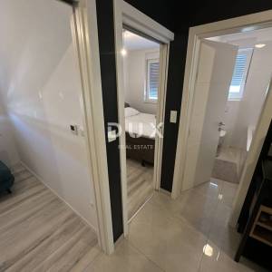 ZADAR, BILI BRIG - Stan (2S+DB) s krovnom terasom!