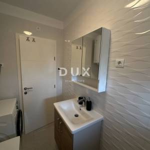 ZADAR, BILI BRIG - Stan (2S+DB) s krovnom terasom!