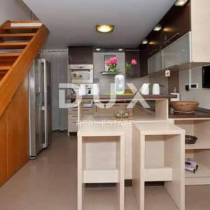 ZADAR, BORIK - Stan za top lokaciji! Dugoročni najam! 4S+DB -130m² - Kućni ljubimci dozvoljeni!