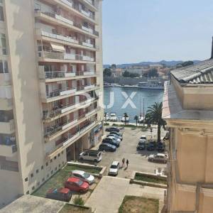 ZADAR, BRANIMIR - Namještena garsonjera u centru grada 