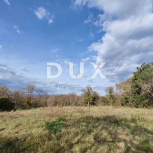 ZADAR, BRIŠEVO - Građevinsko zemljište u mirnom prirodnom okruženju! 698 m2! 85 €/m2!