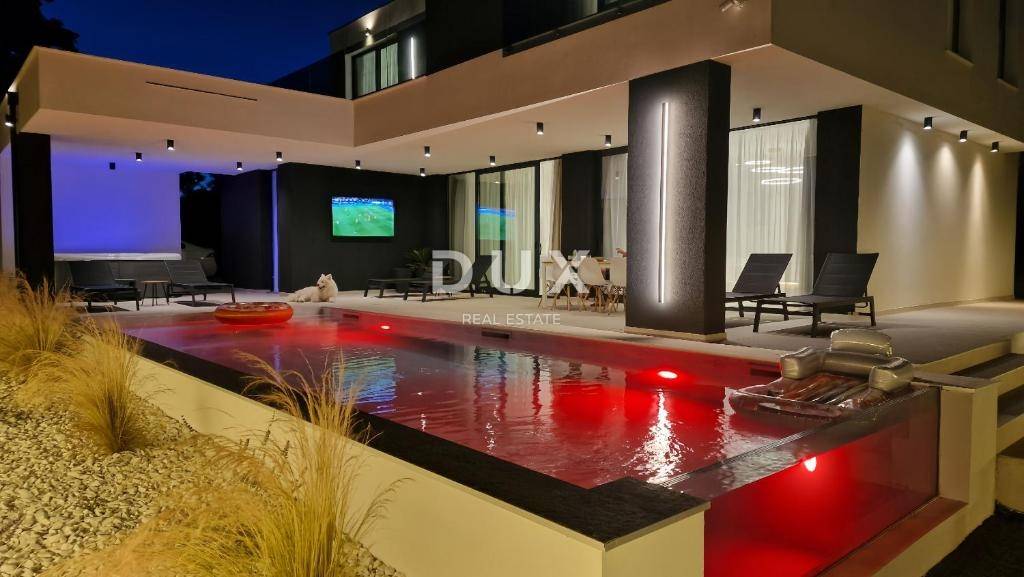 ZADAR, KOŽINO - Luksuzna vila s pogledom na more! Podno grijanje, dizalica topline, bazen...