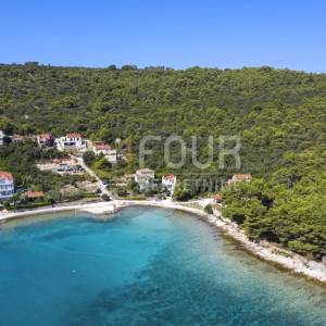 Zadar, Mali Iž, samostojeća kuća s bazenom, 294m2