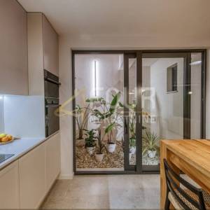Zadar, Mali Iž, samostojeća kuća s bazenom, 294m2