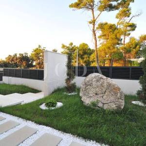 Zadar, okolica, moderna vila blizu mora