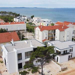 Zadar, okolica, moderna vila blizu mora