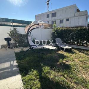 ZADAR, PETRČANE - Namješteni stan u prizemlju sa vrtom!