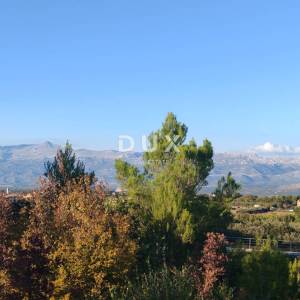 ZADAR, PRIDRAGA - Građevinsko zemljište s prekrasnim pogledom na Velebit! 400 m2