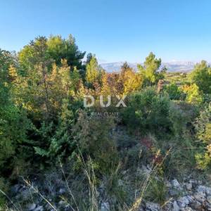 ZADAR, PRIDRAGA - Građevinsko zemljište s prekrasnim pogledom na Velebit! 400 m2
