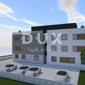 ZADAR, PRIVLAKA - Nevjerojatan Dvoetažni Penthouse s Prostranom Krovnom Terasom 120 Metara od Mora s Očaravajućim Pogledom na M...