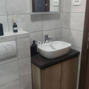 ZADAR, SELINE - PRILIKA! Kuća u 1. redu do mora